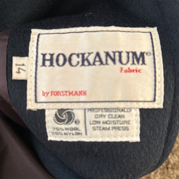 Donnybrook Woman’s Wool Coat Vintage - Picture 2 of 3